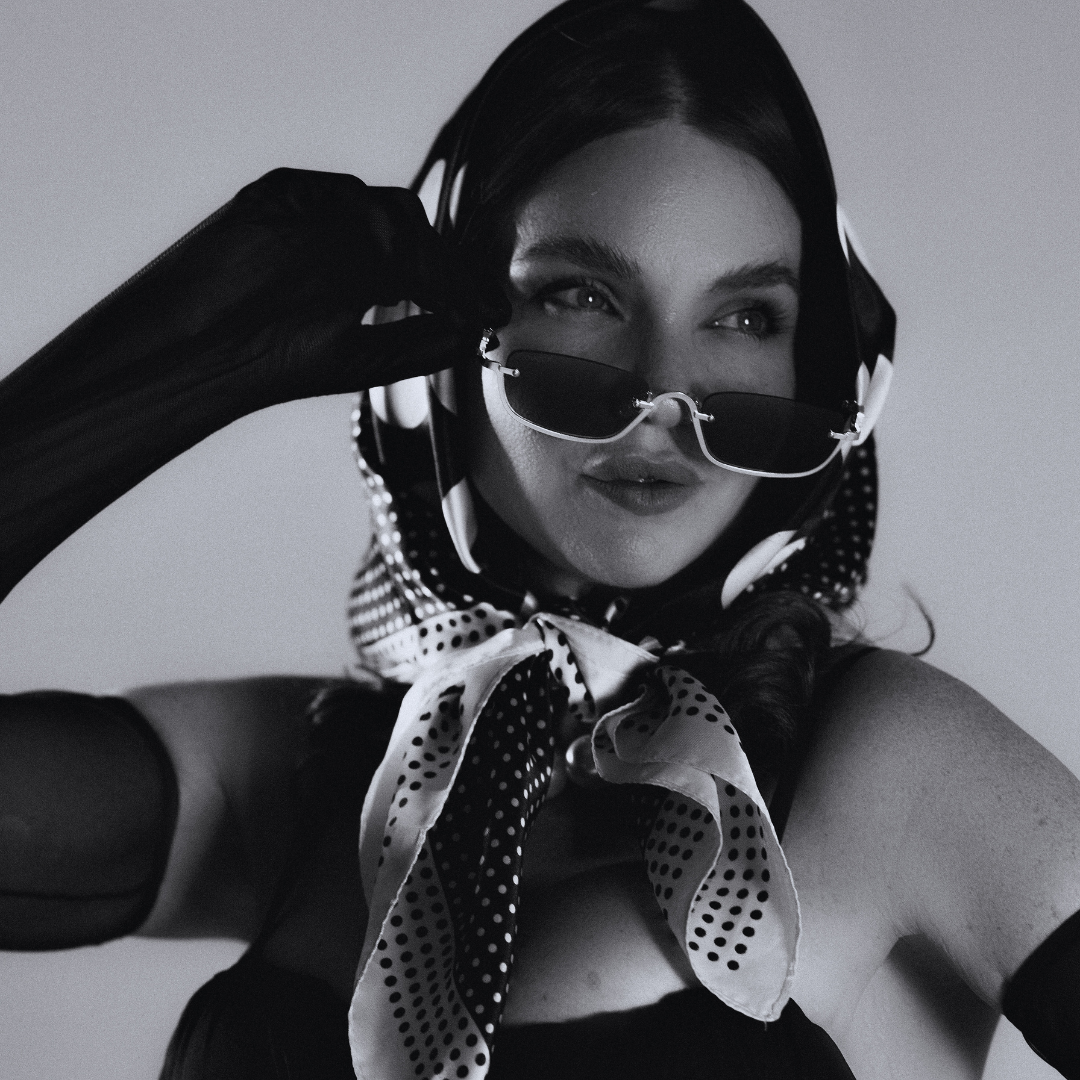 You are currently viewing How Vintage Fashion Is Making a Big Comeback in Modern Style Trends